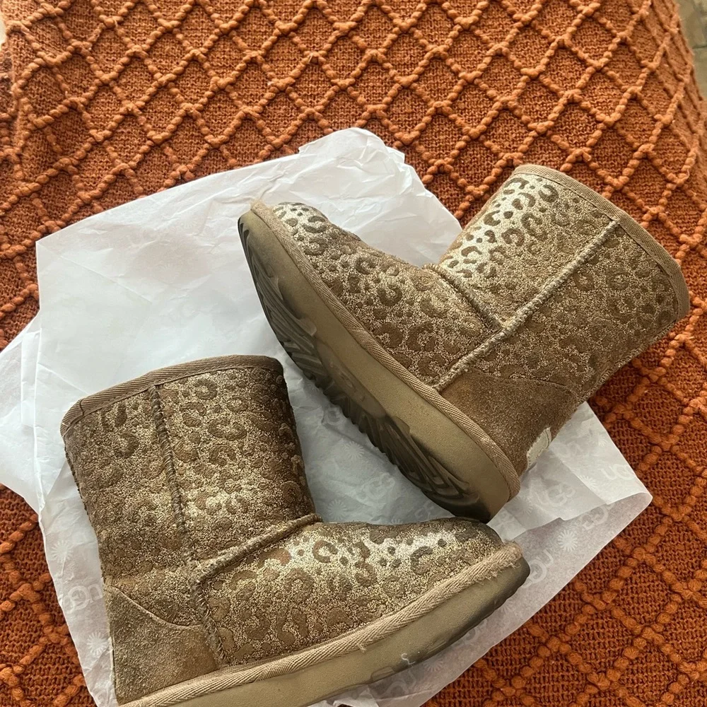 UGG Kids Brown Leopard Print Shearling Lined Boots
